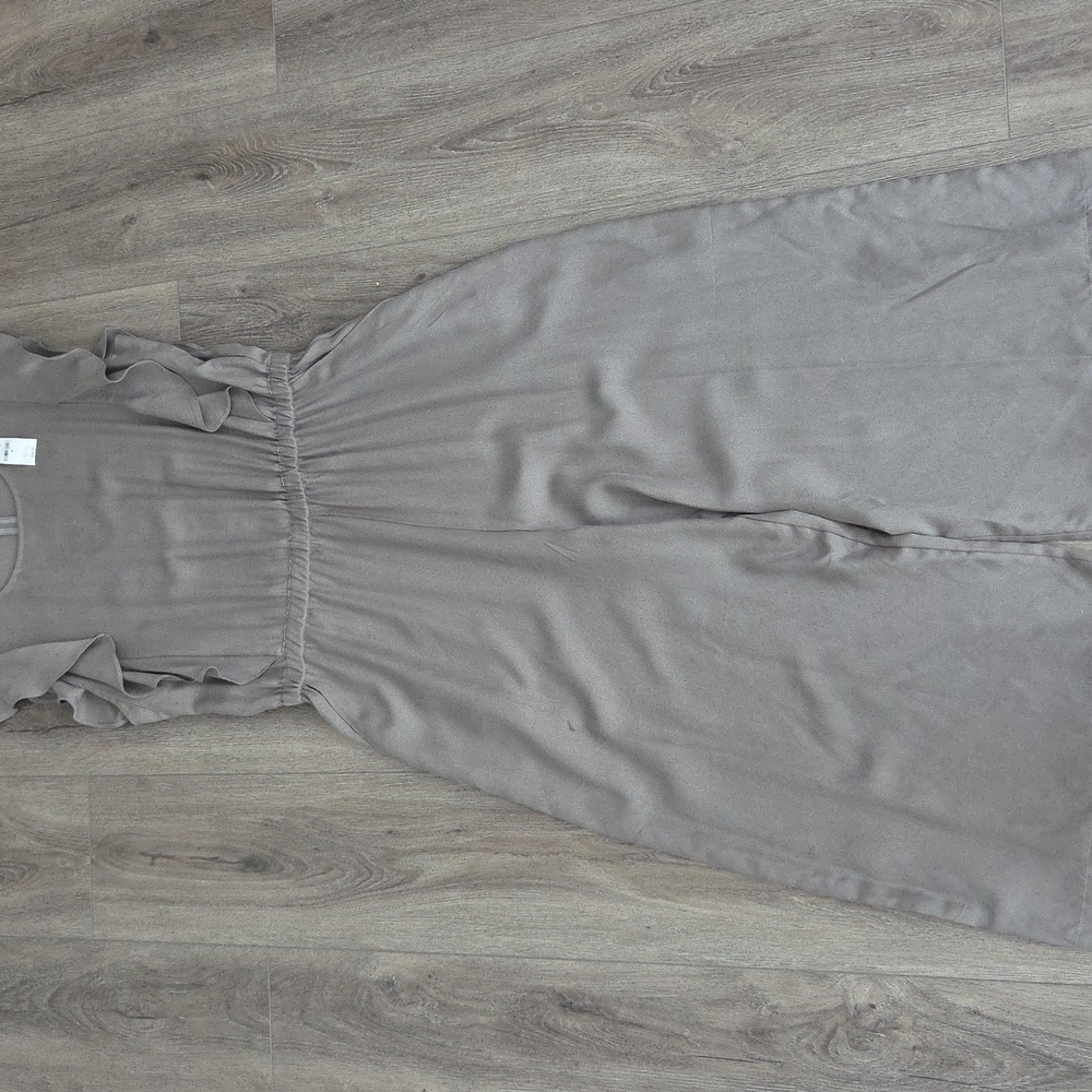 GAP Ruffled Sleeveless Wide Leg Gray Jumpsuit Size M
